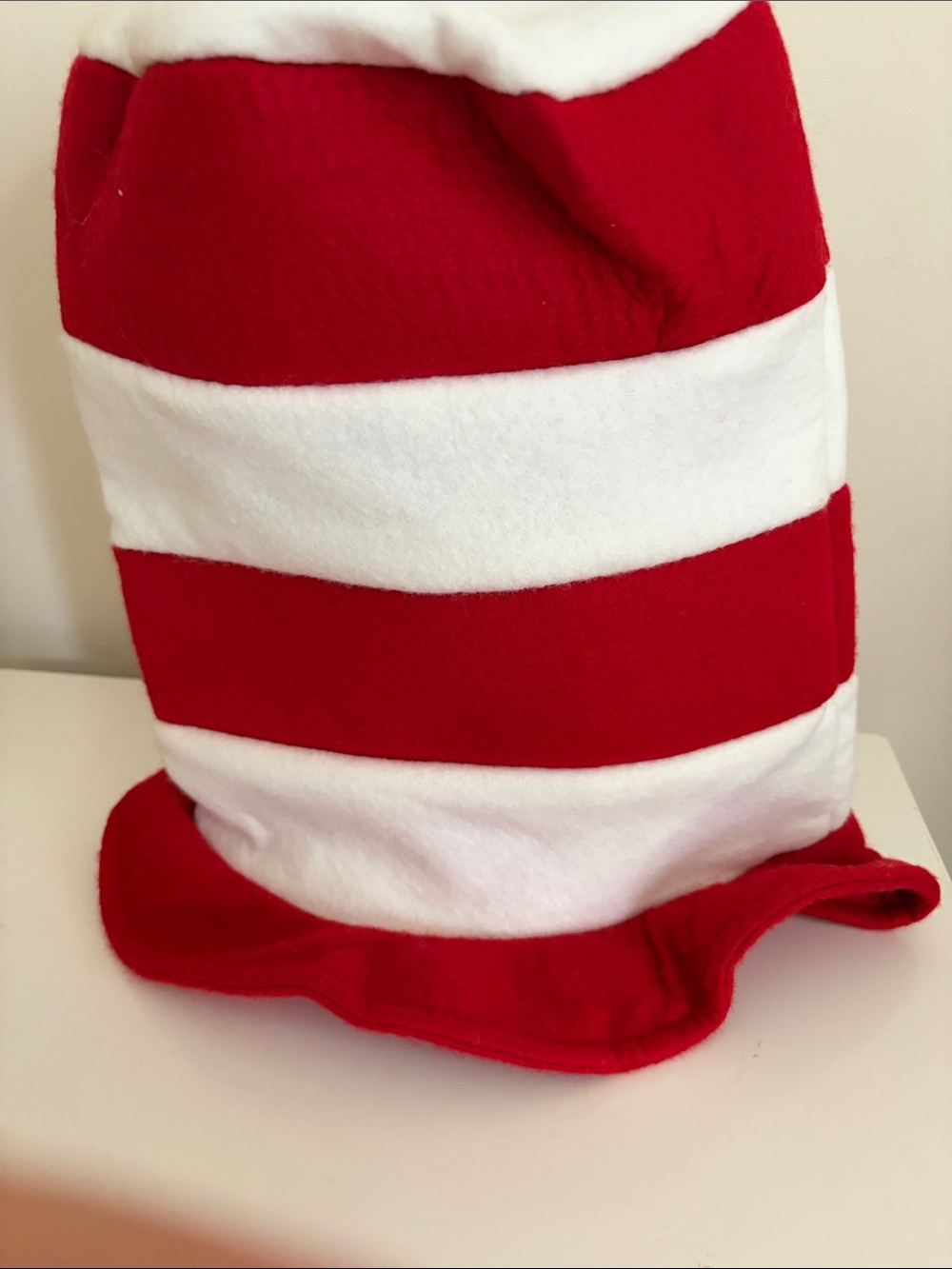 Vintage 1994 Dr Seuss “Cat on the Hat” Stovepipe Striped Hat - Picture 3 of 5